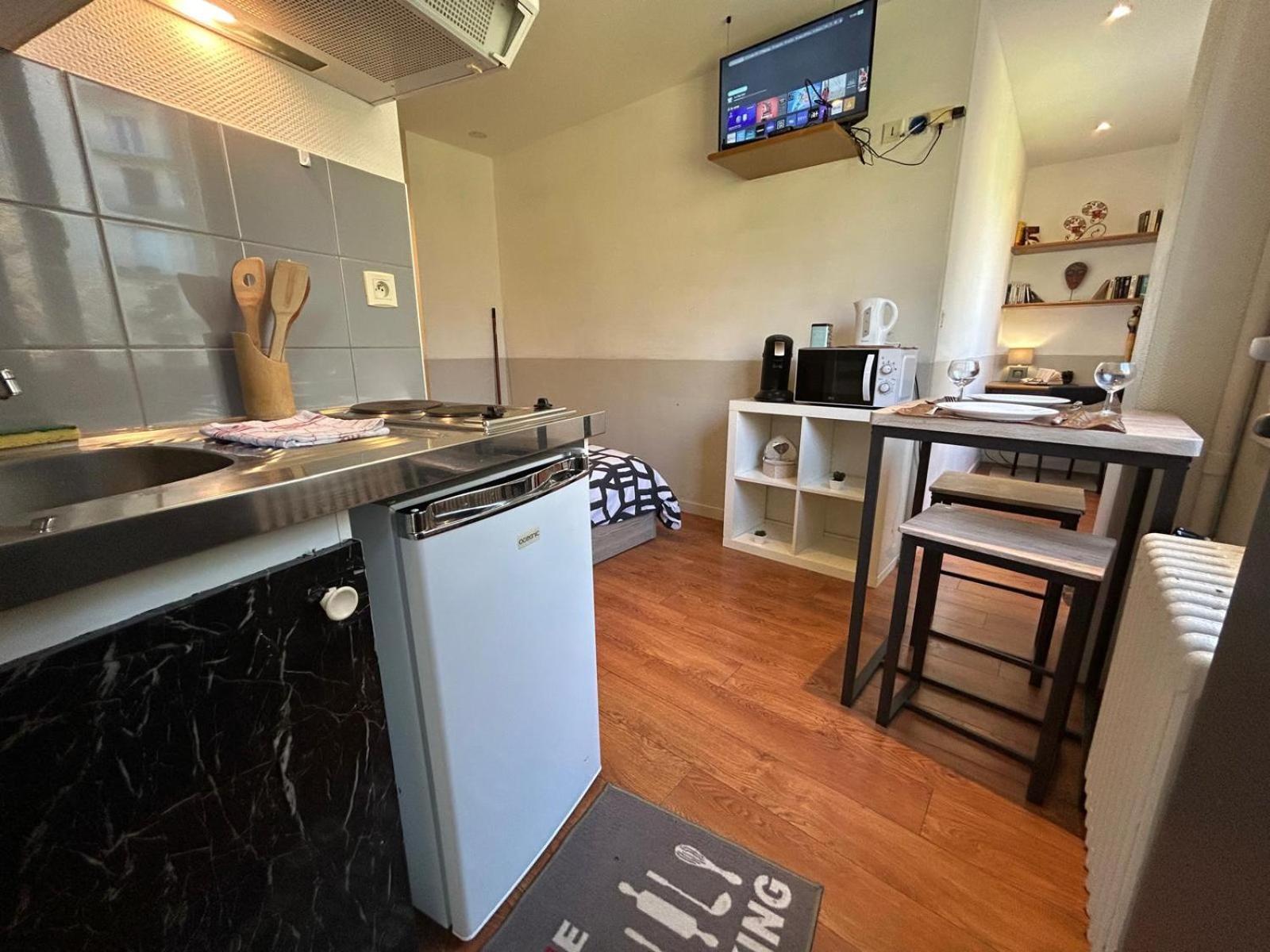 Studio 96 - Wi Fi Fibre - Residence Beausejour - Proche Centre Ville トロワ エクステリア 写真